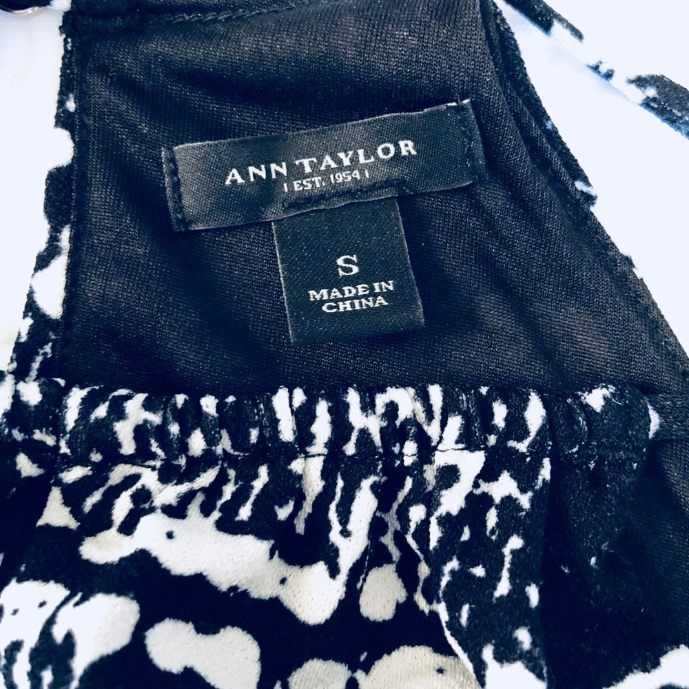 Ann Taylor Blouse - Picture 3 of 6